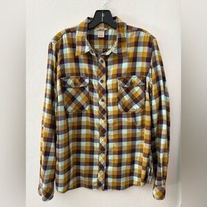 Duluth Trading Co Woman’s Plaid Shirt